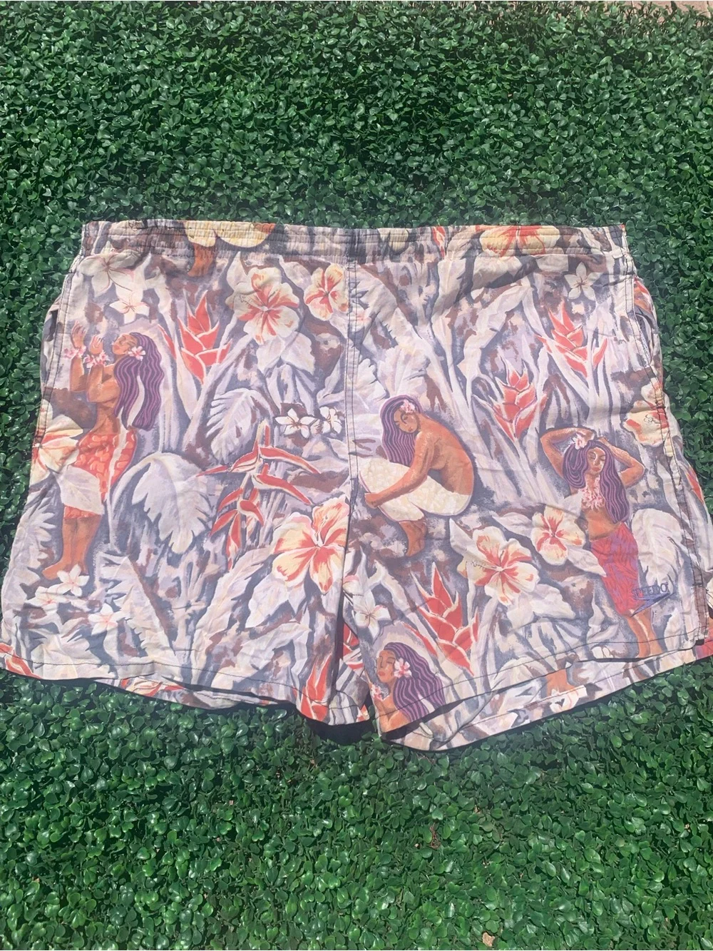 Vintage SPEEDO Hawaiian Polynesian woman tropical floral print swim trunks